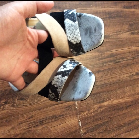 Chinese Laundry x Kristin‎ C. Snake Print Heels - Picture 5 of 6